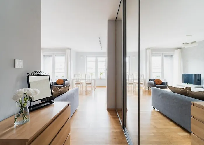 Big Old Town - 3 Rooms- 7 People-lift- Near Town Hall Breslavia