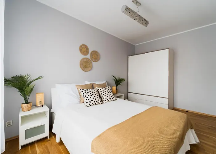 Big Old Town - 3 Rooms- 7 People-lift- Near Town Hall Appartamento *