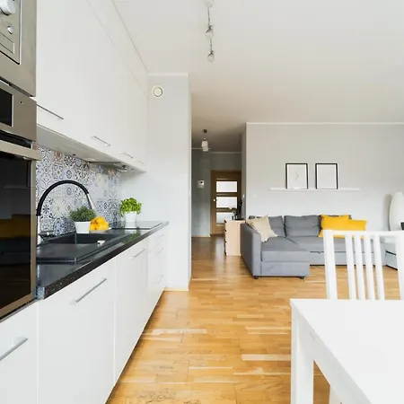 Daire Big Old Town - 3 Rooms- 7 People-lift- Near Town Hall Wroclaw